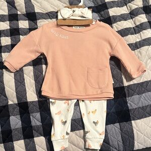 Rabbit and bear  Peach Top and White Chicken Printed Pants Set
